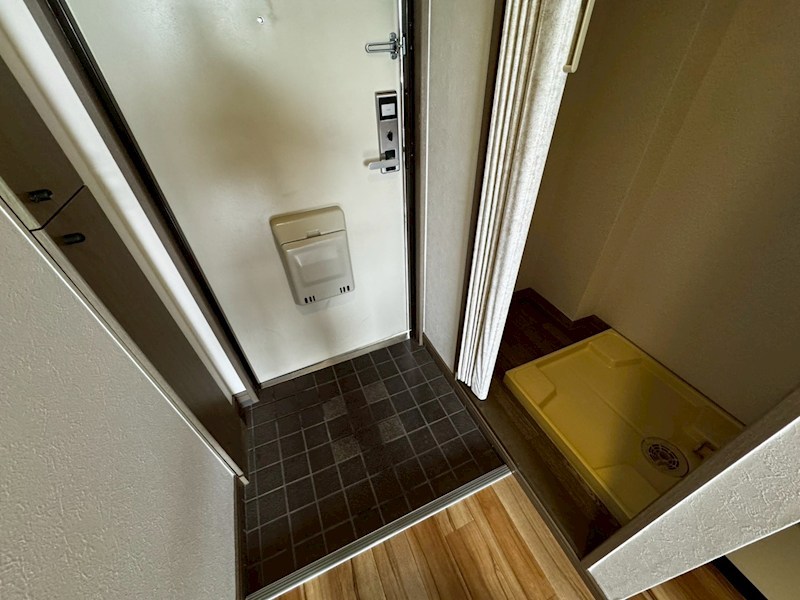 ウィズ秀和Ⅱ 玄関