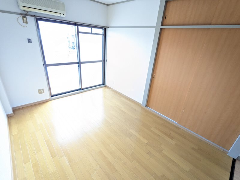 ヒルバレーマンション ベッドルーム