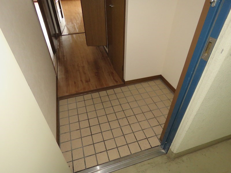 タイハイツ桜宮 玄関