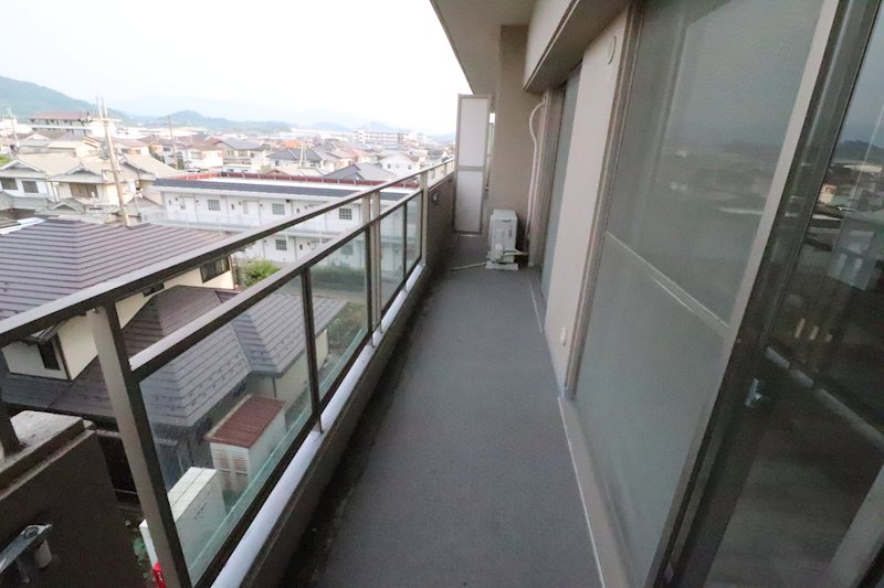 インテリジェントスクエア壱番館 ベランダ