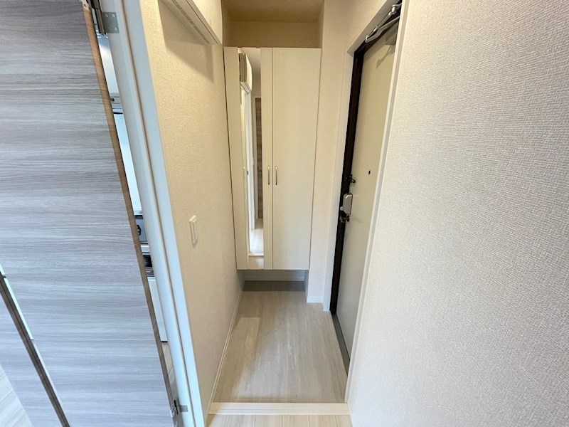 シャルール 玄関