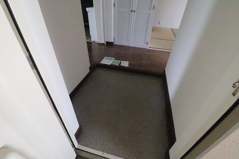 守山駅前東住宅4号棟 玄関