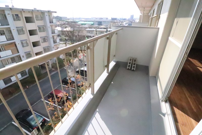 守山駅前東住宅4号棟 ベランダ