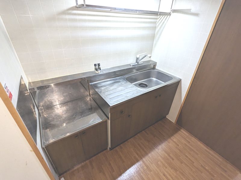 アゼリア岡 キッチン
