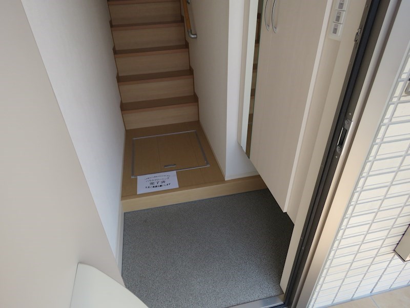 ボナール・ヴィーブルⅢ  玄関