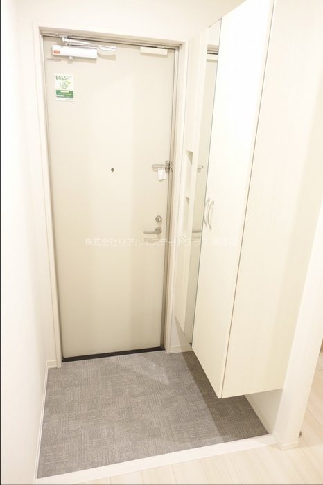 Luzlazo　Esy 玄関