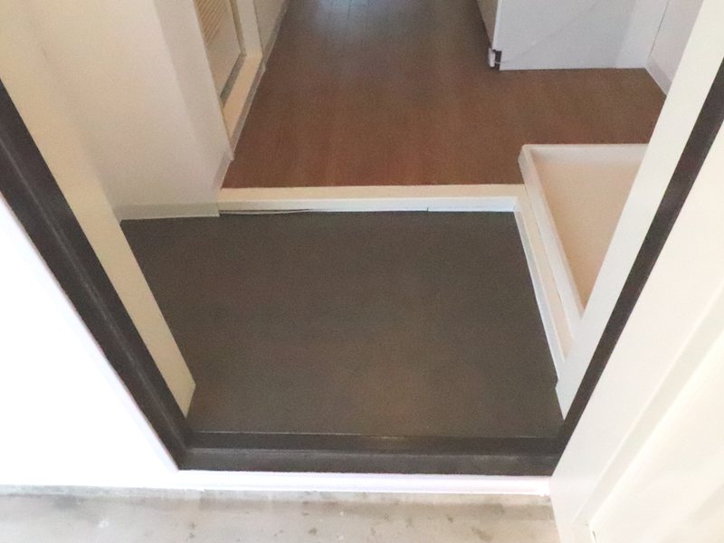 ジョイフル草津 玄関