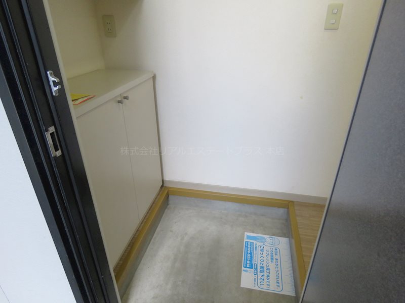 パイオニアハイツB棟 玄関