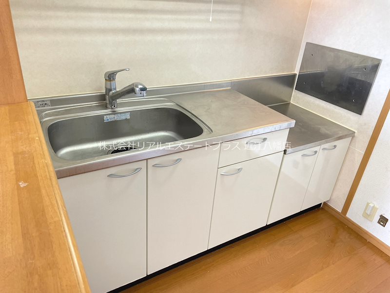 ランジェ・ドゥ・スリジエ キッチン