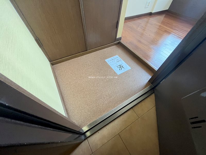 風異音素 玄関