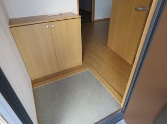 アヴァンス 玄関