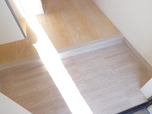 ガーデンフレッサ 玄関