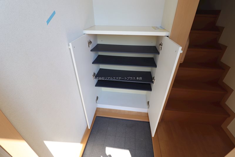 フラッツ秋桜 玄関