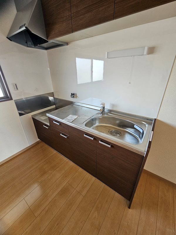 スリーパイン キッチン