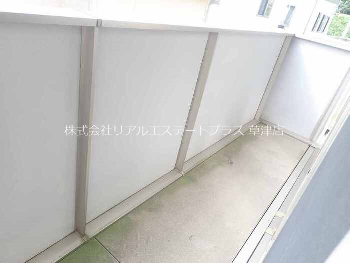 シャン・リアンＴ.Ｙ ベランダ