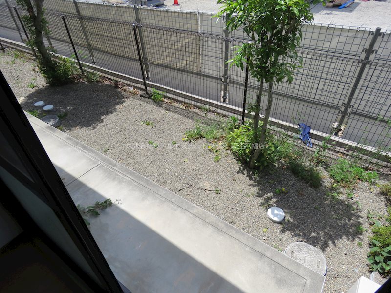 ロイヤルシャトーH棟  ベランダ