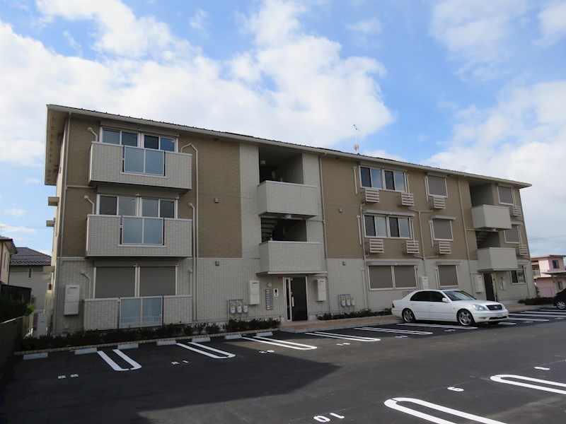 Cozy Court竹中  206号室 外観