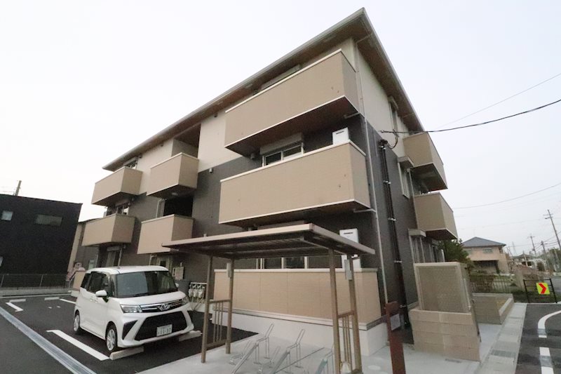 The Bonds　北中小路 302号室 外観