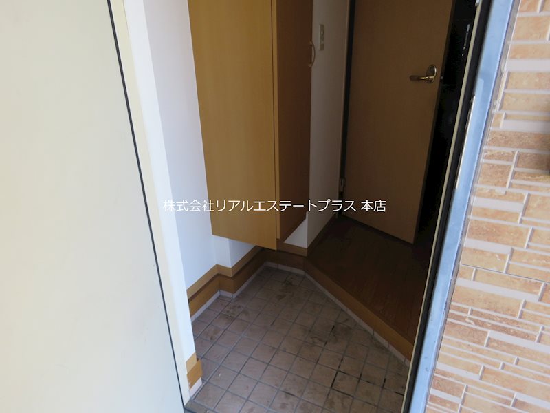 シダーコンフォール弐番館 玄関