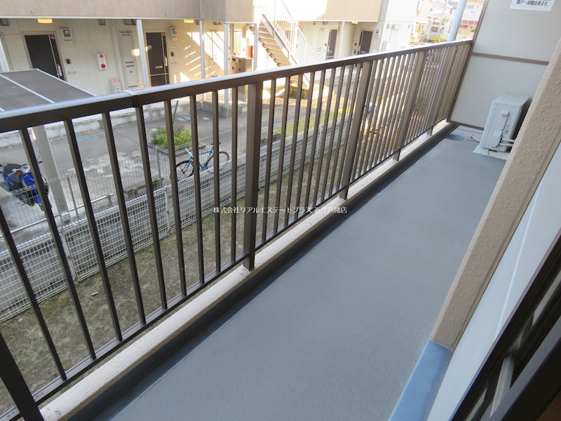 グランシャリオ1番館 ベランダ