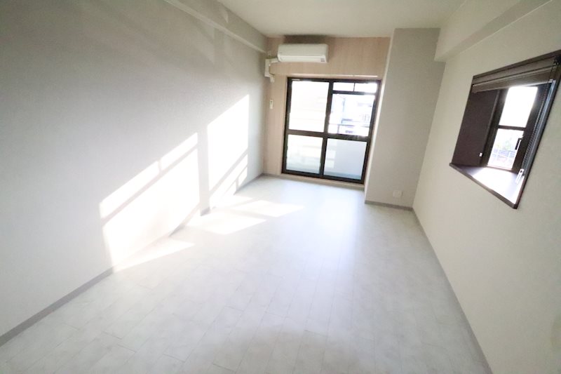 マイリーアン リビング