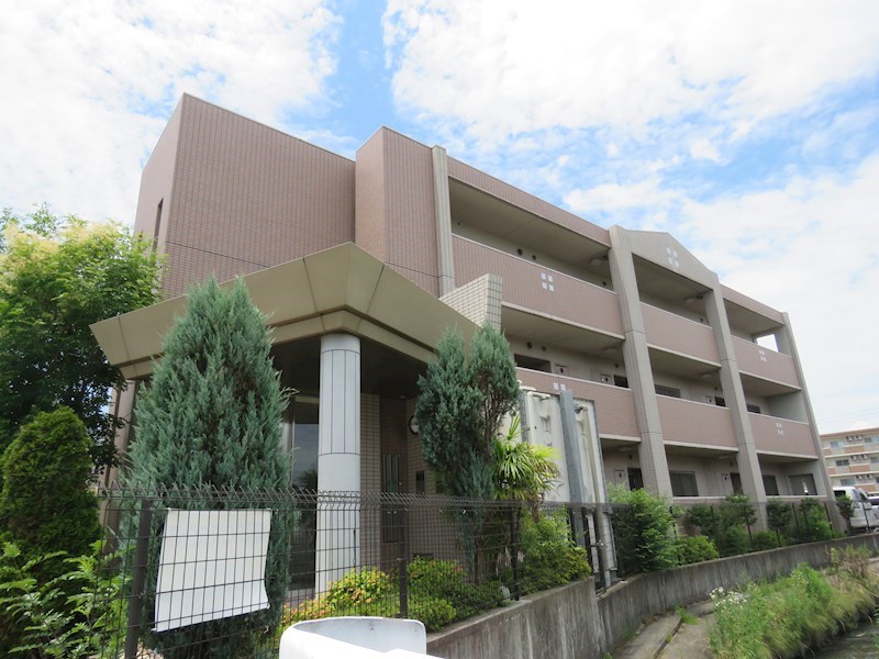 フローラ藤 201号室 外観