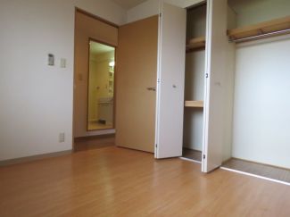 フローラ藤 ベッドルーム