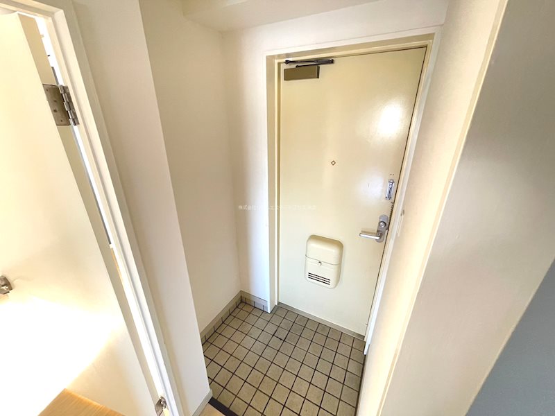 メゾン・ド・クレール 玄関