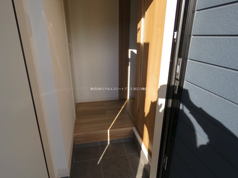 East Court Kanta 玄関