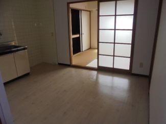 パインリーフ栗東 リビング