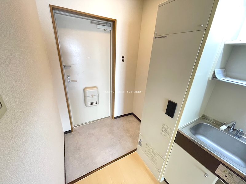 エースマンション 玄関