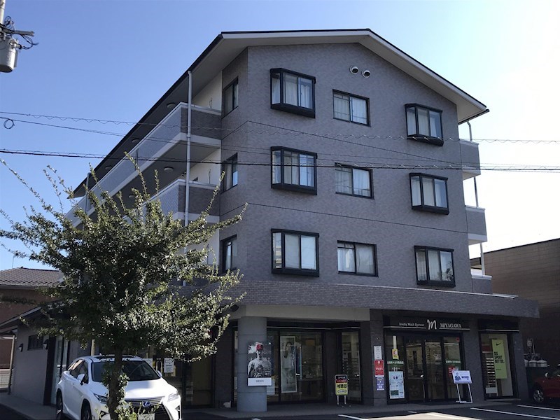 カースル守山 外観