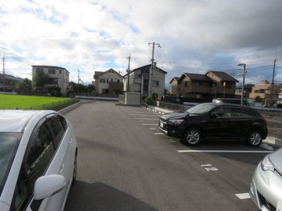 ノイ　オウミ その他1