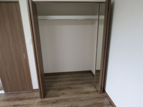 ノイ　オウミ その他8