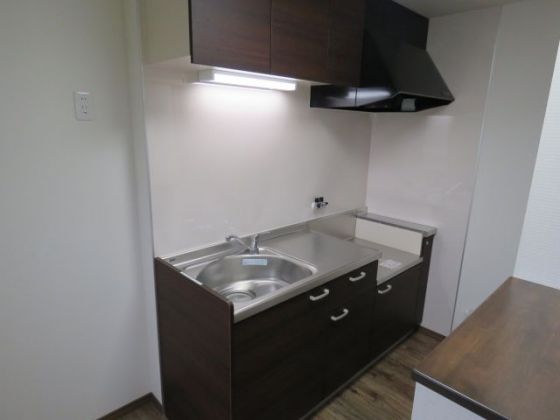 ノイ　オウミ キッチン