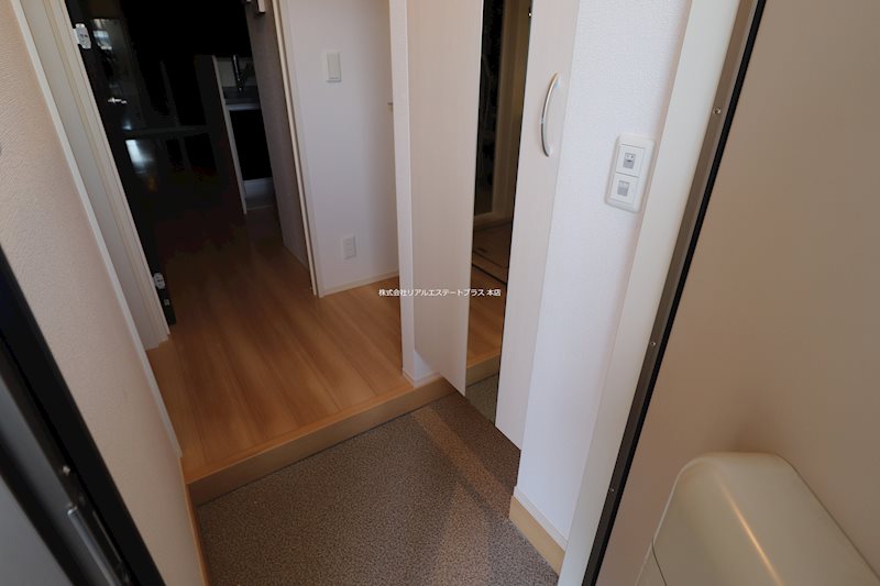 セジュールニューパークヒル 玄関