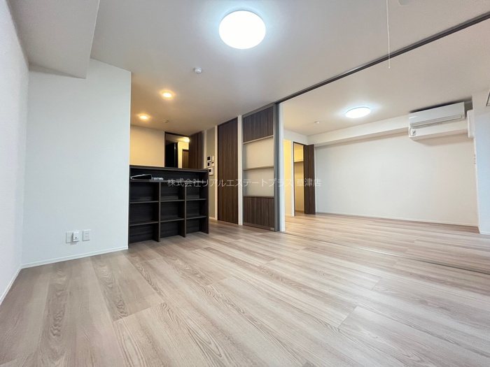 グランコンフォール神ノ川 リビング