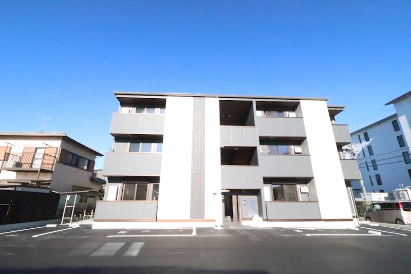 シェノン栗東 103号室 外観