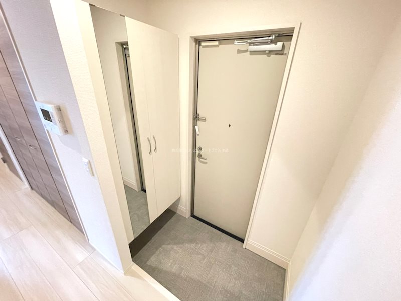 プティペル 玄関