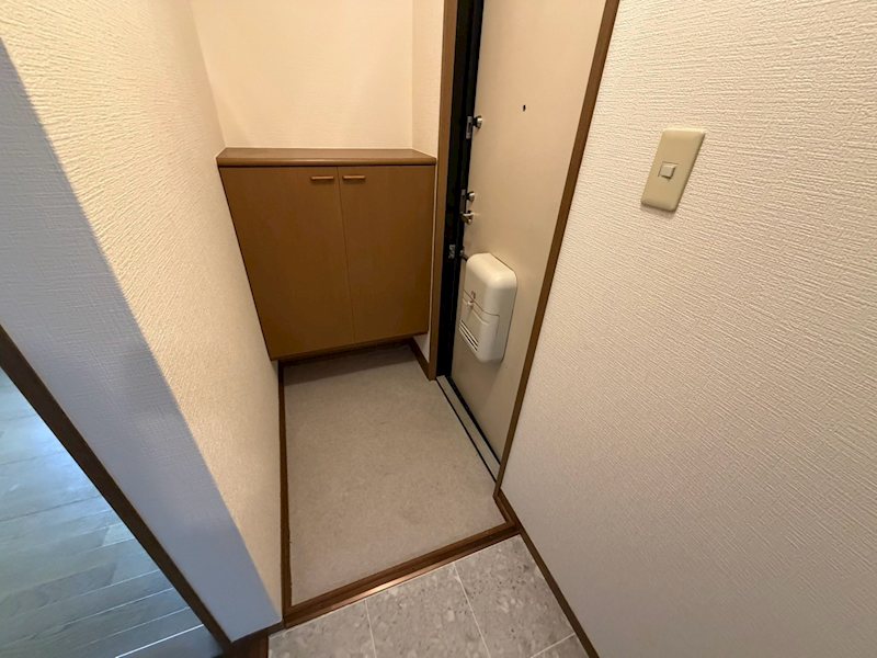 フォレストパークA棟 玄関