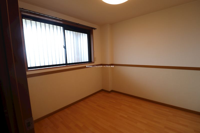continuare ベッドルーム
