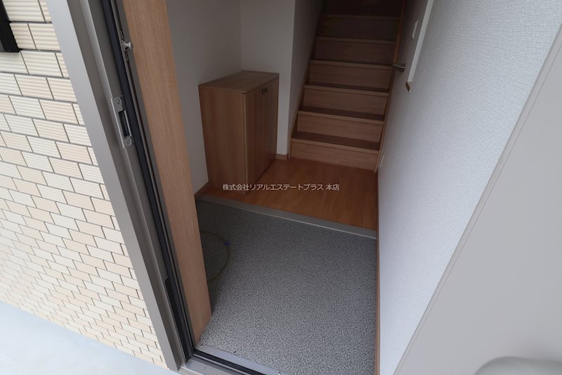 メゾン　ド　プルミエール 玄関