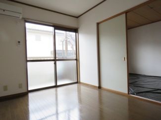 ジュネス山本B ベッドルーム