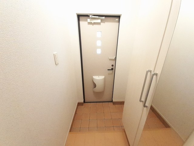 ルミエール 玄関