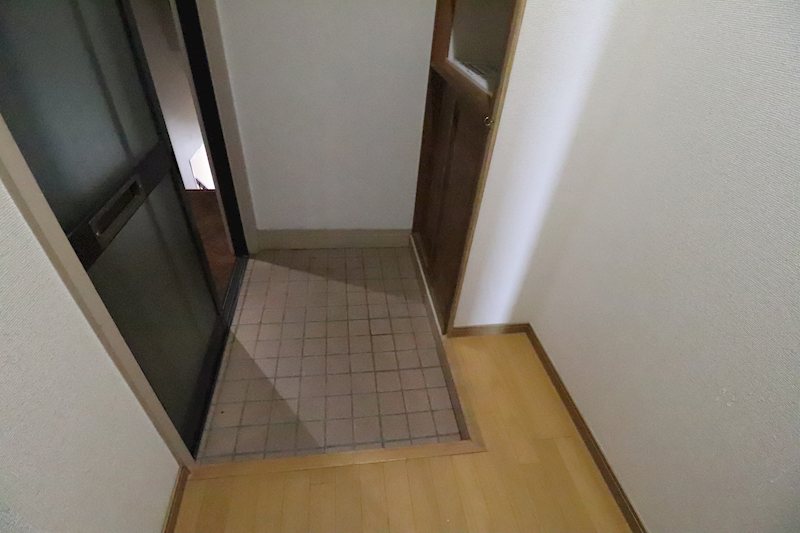 相原ハイツ 玄関