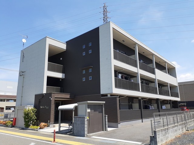 サンメゾン 301号室 外観