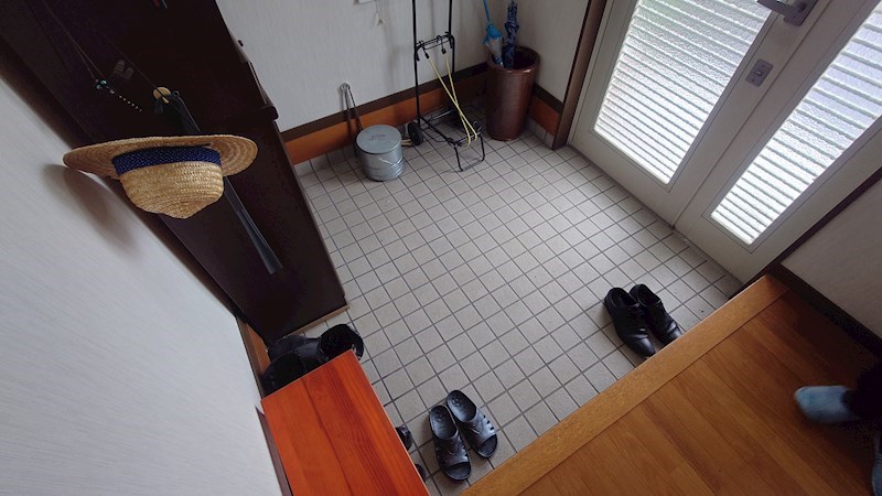 梅田町貸家 玄関
