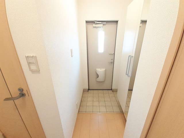 キャトルフィーユ 玄関