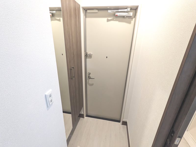 アルテスランド  玄関