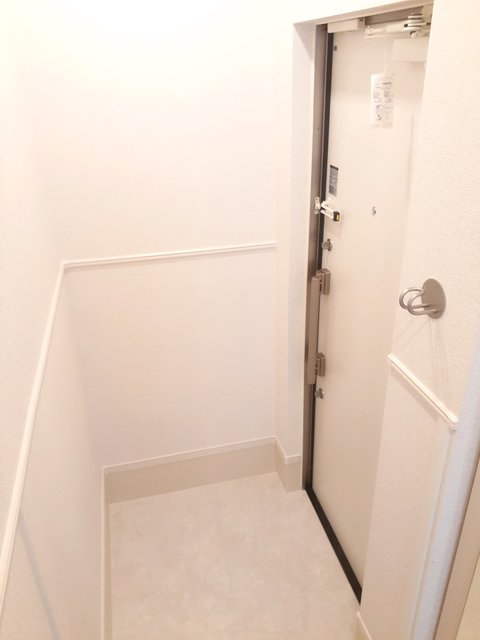 ルピコン野洲 玄関